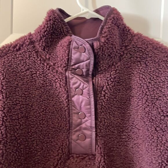 New Athleta Cozy Sherpa Snap Sweatshirt - Picture 2 of 7